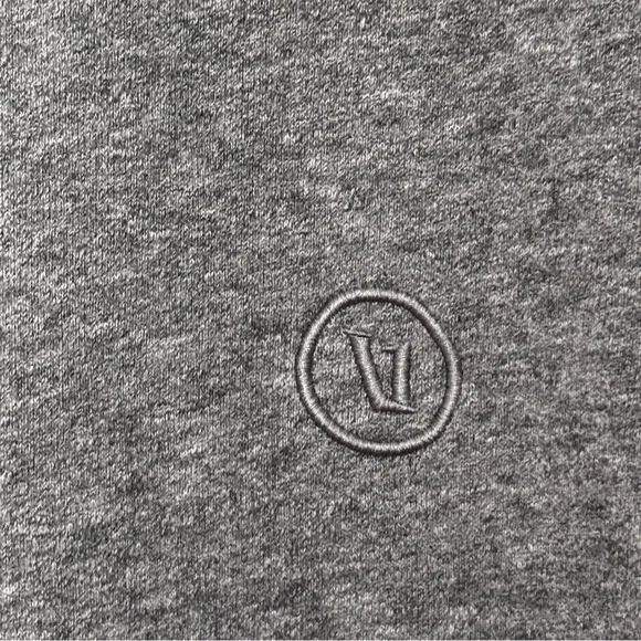 Vuori Cypress Logo Crew Crewneck Sweatshirt Men's Heather Grey Size Large - Picture 9 of 12